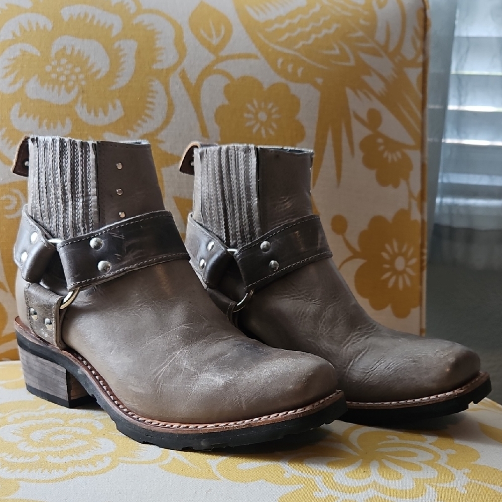 Freebird by Steven Taupe Leather Heeled Boots